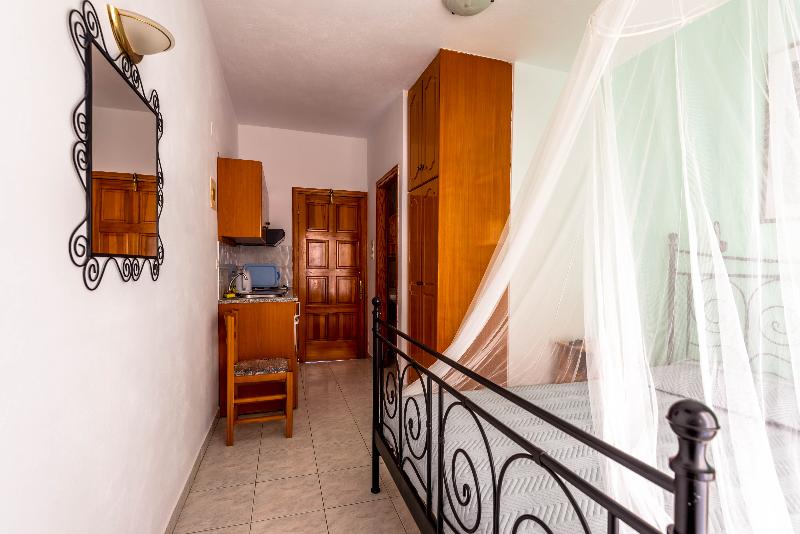 Balaskas Hotel - Oda