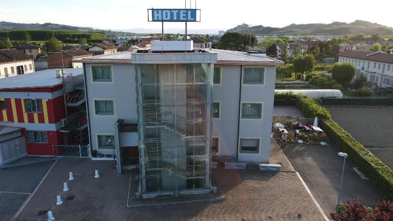 Hotel Medea - Genel