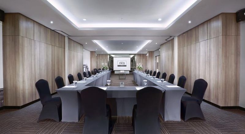 Hotel Neo Malioboro by ASTON - Toplantı