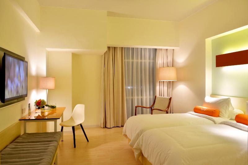 Harris Hotel & Conventions Bekasi - Oda