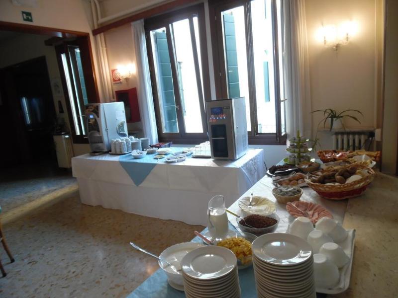 Casa Caburlotto - Genel