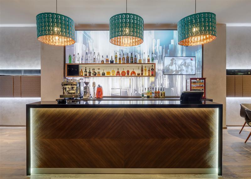 Sky Blue Hotel & Spa - Bar