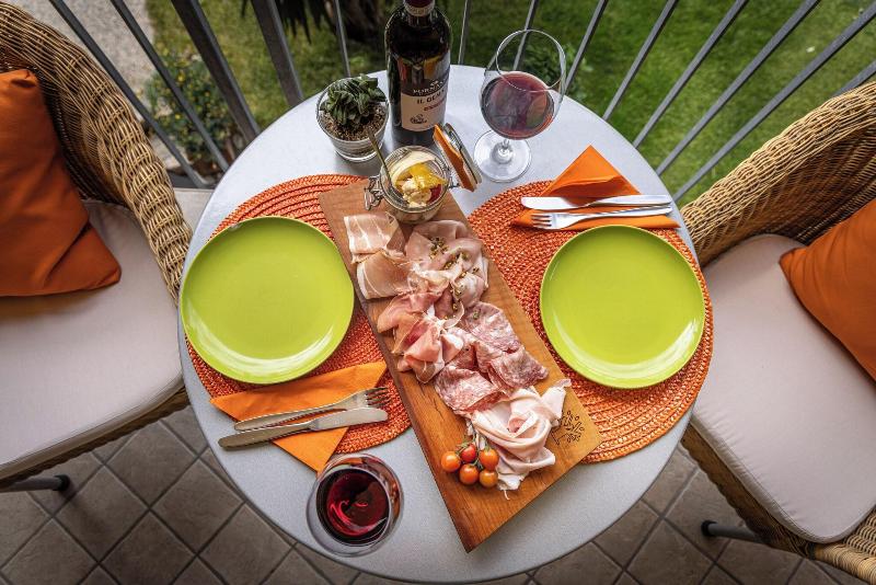 Meridiana - Bar
