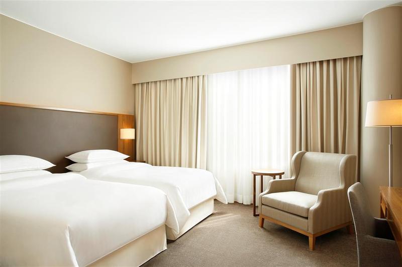 Sheraton Lake Como - Genel