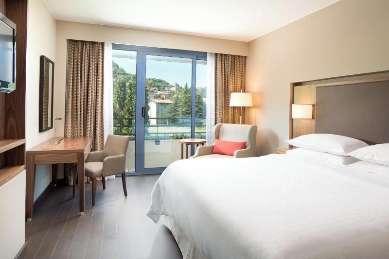 Sheraton Lake Como - Oda