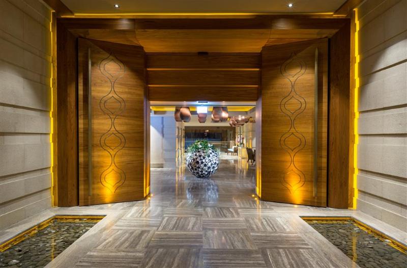 Caresse, A Luxury Collection Resort - Lobi