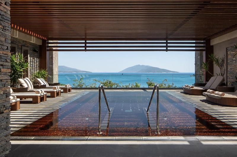 Caresse, A Luxury Collection Resort - Aktivite