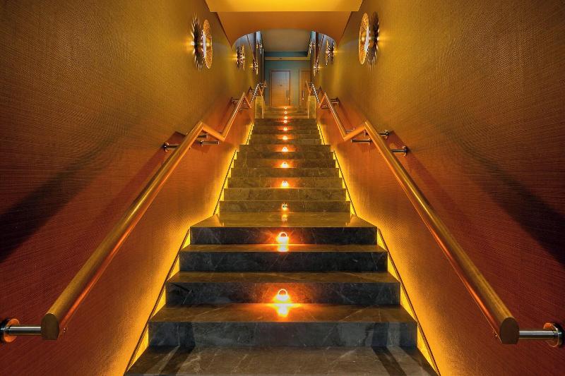 Caresse, A Luxury Collection Resort - Aktivite