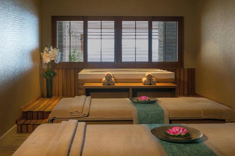 Caresse, A Luxury Collection Resort - Aktivite