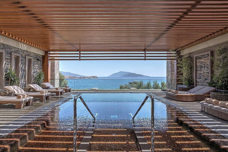 Caresse, A Luxury Collection Resort - Aktivite