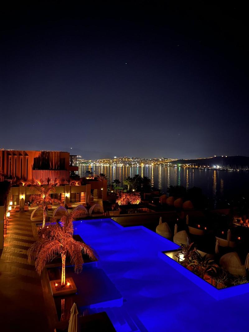 Caresse, A Luxury Collection Resort - Genel