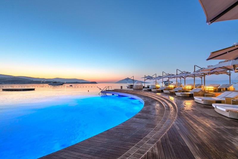 Caresse, A Luxury Collection Resort - Genel