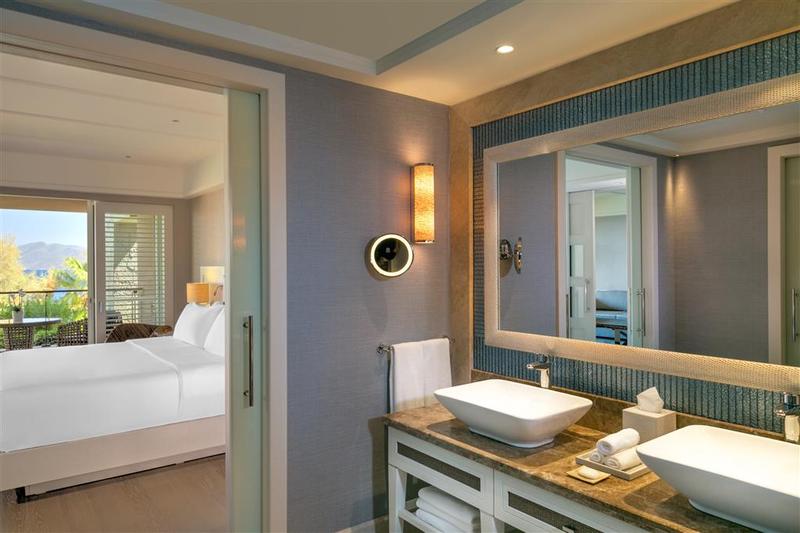 Caresse, A Luxury Collection Resort - Genel