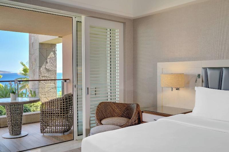 Caresse, A Luxury Collection Resort - Oda