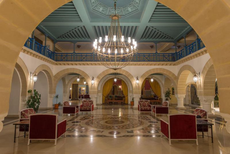 Regency Hotel & Spa - Lobi