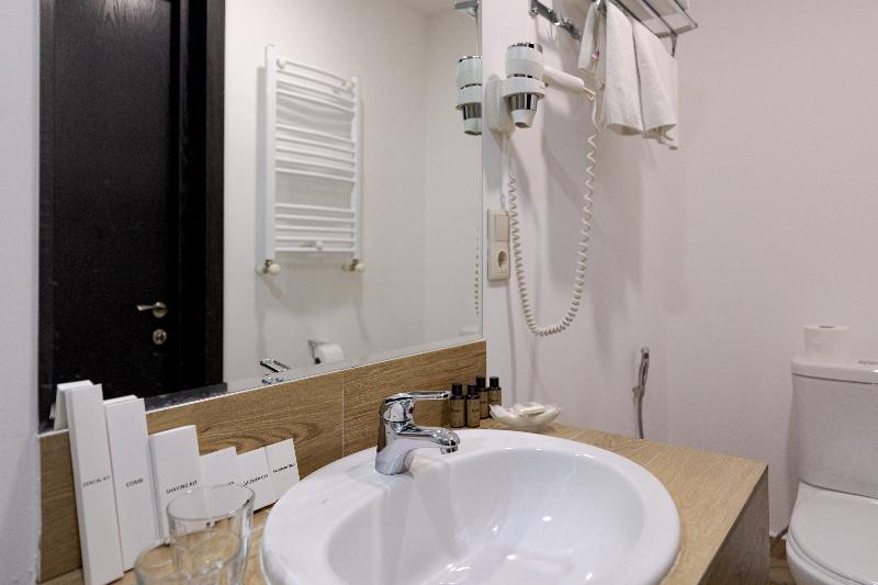 Tbilisi Art Hotel - Oda