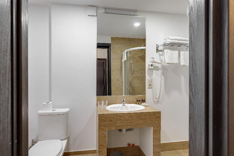 Tbilisi Art Hotel - Oda