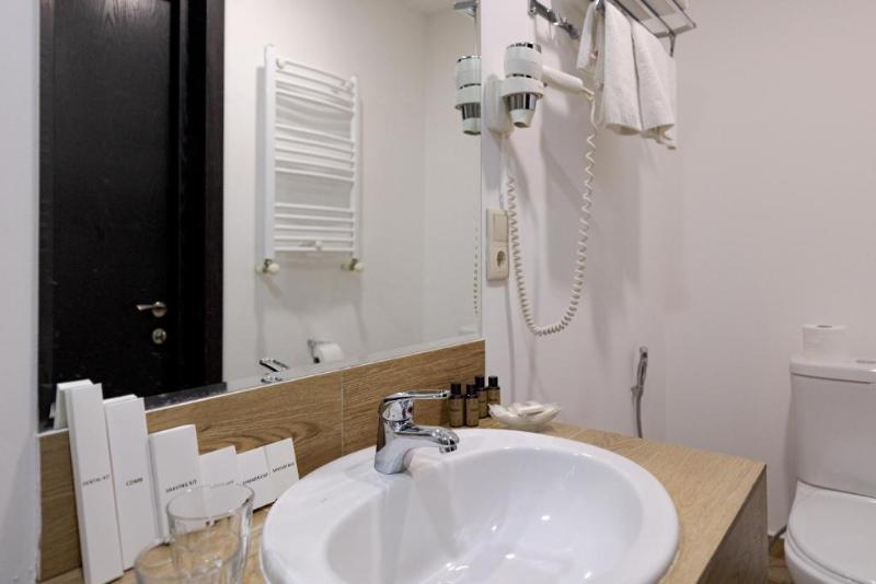 Tbilisi Art Hotel - Oda