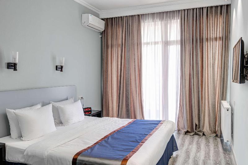 Tbilisi Art Hotel - Oda