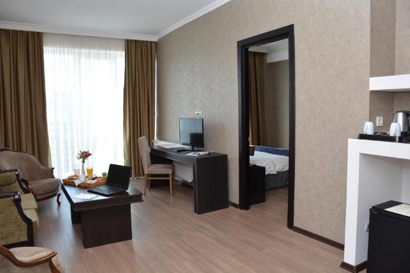Tbilisi Art Hotel - Oda