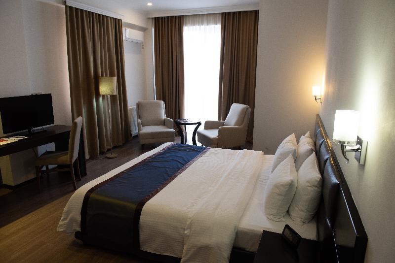Tbilisi Art Hotel - Oda