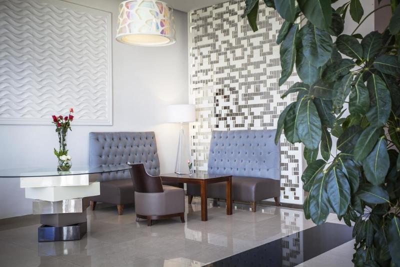 Relax Hotel Kenitra - Lobi