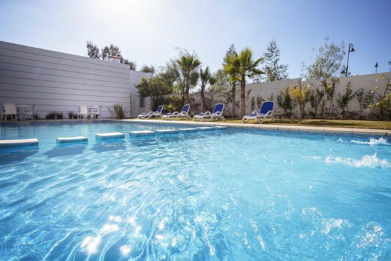 Relax Hotel Kenitra - Havuz