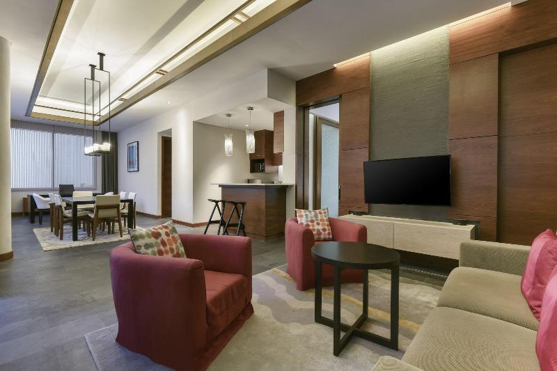 The Westin Doha Hotel & Spa, Doha - Havuz