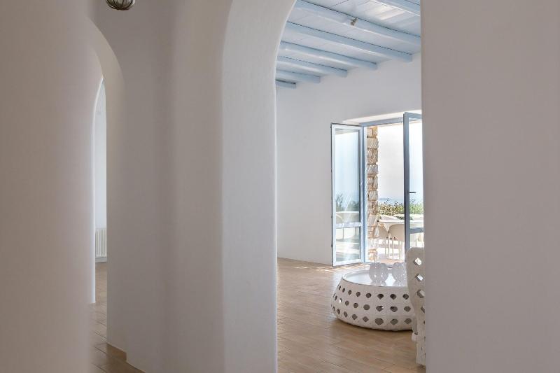 Calme Boutique Hotel - Lobi