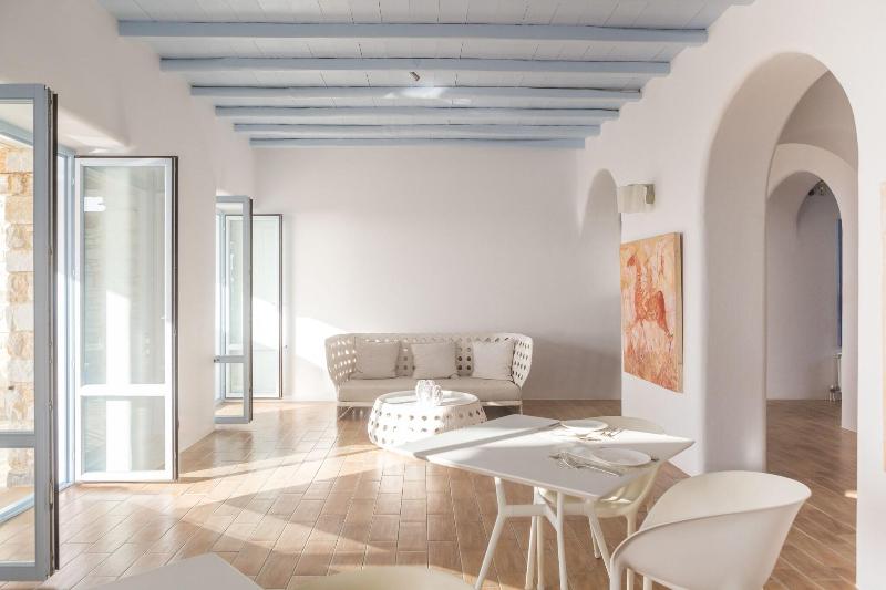 Calme Boutique Hotel - Lobi