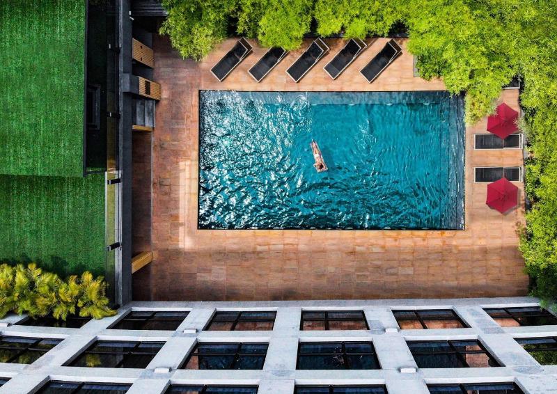 Galleria 12 Sukhumvit Bangkok by Compass Hospitali - Havuz