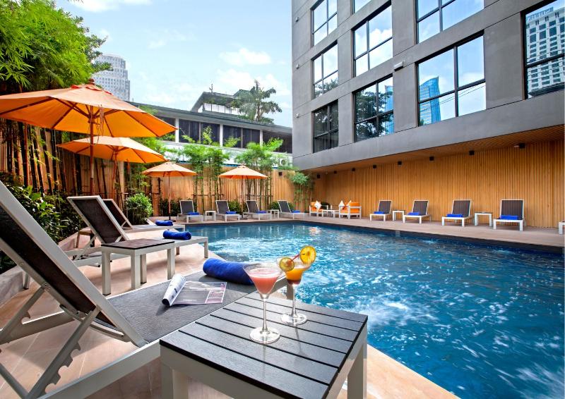 Galleria 12 Sukhumvit Bangkok by Compass Hospitali - Havuz