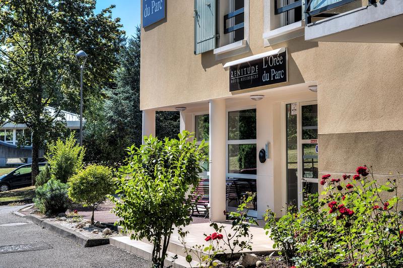 Comfort Aparthotel Divonne L'Oree du Parc - Genel