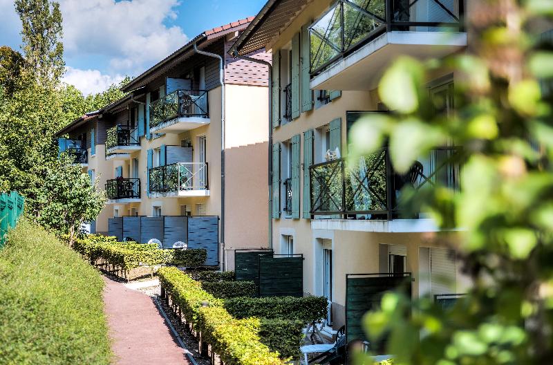 Comfort Aparthotel Divonne L'Oree du Parc - Genel