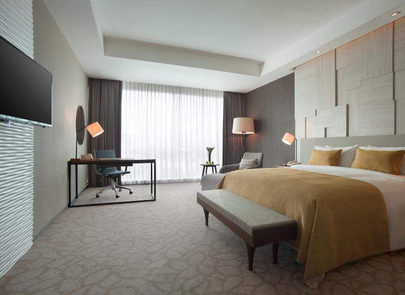 Crowne Plaza Bandung - Oda