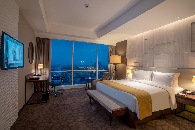 Crowne Plaza Bandung - Oda