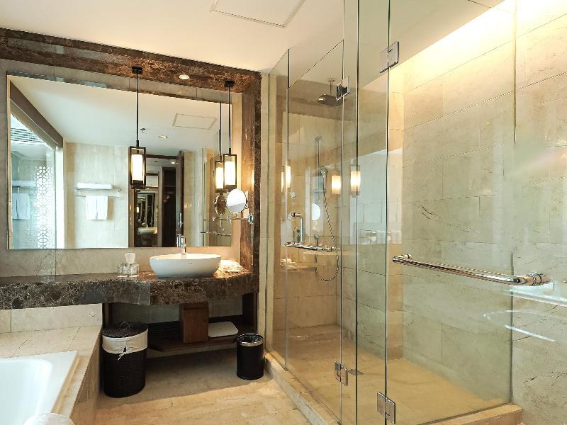 Crowne Plaza Bandung - Oda