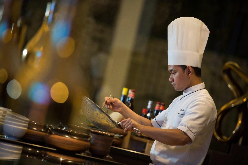 Crowne Plaza Bandung - Restoran