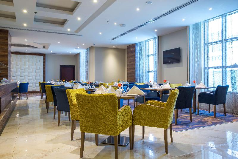 Radisson Blu Hotel, Jeddah Plaza - Restoran