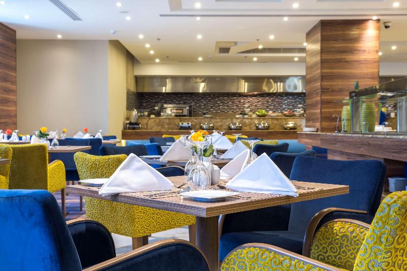Radisson Blu Hotel, Jeddah Plaza - Restoran