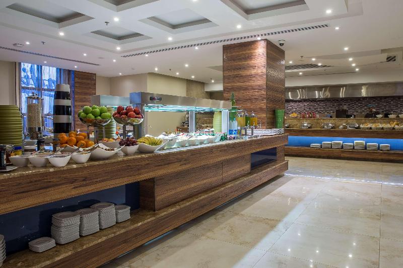 Radisson Blu Hotel, Jeddah Plaza - Restoran