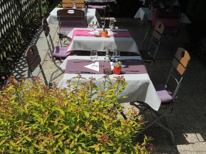 HOTEL KYRIAD ANNECY NORD - EPAGNY - Restoran