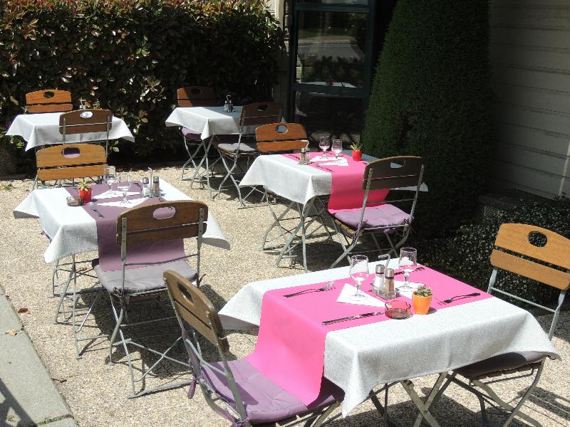 HOTEL KYRIAD ANNECY NORD - EPAGNY - Restoran