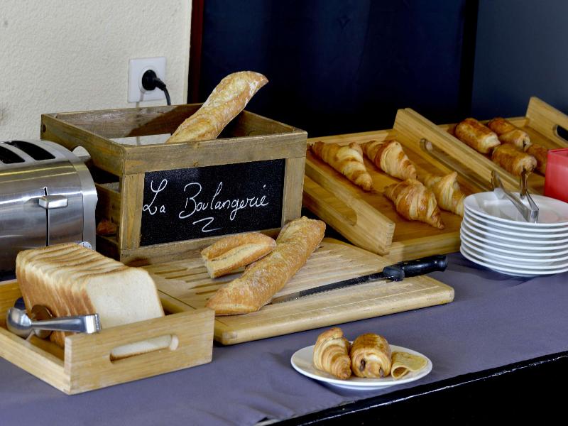 HOTEL KYRIAD ANNECY NORD - EPAGNY - Restoran