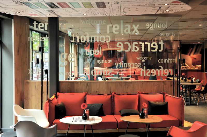 Ibis Rotterdam City Centre - Lobi
