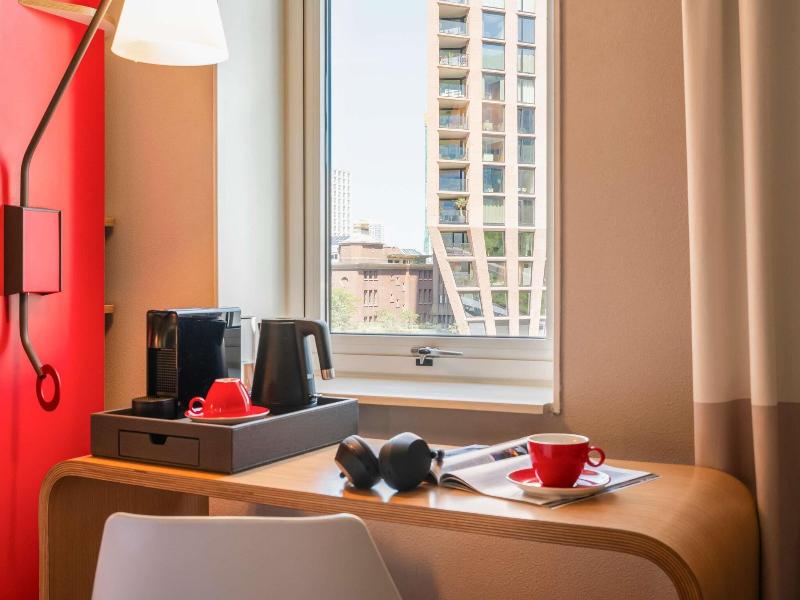 Ibis Rotterdam City Centre - Oda