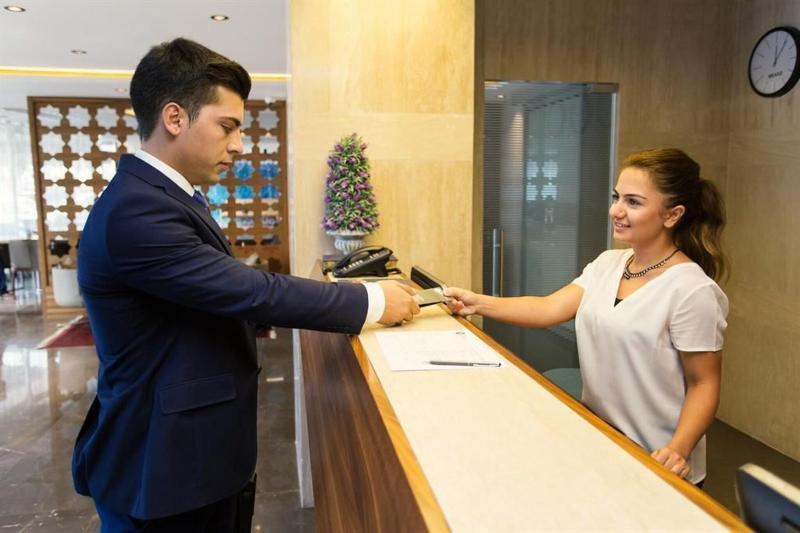 Fesa Business Hotel - Lobi