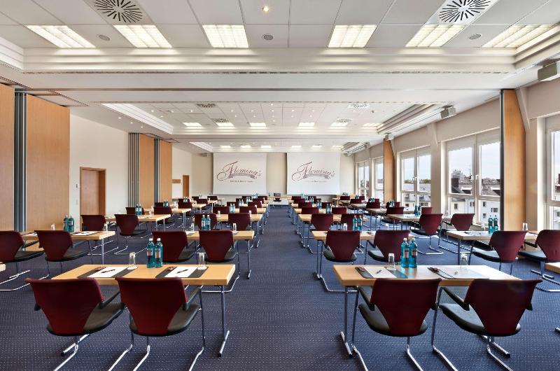Flemings Hotel Frankfurt Main-Riverside - Toplantı