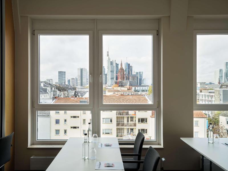 Flemings Hotel Frankfurt Main-Riverside - Genel