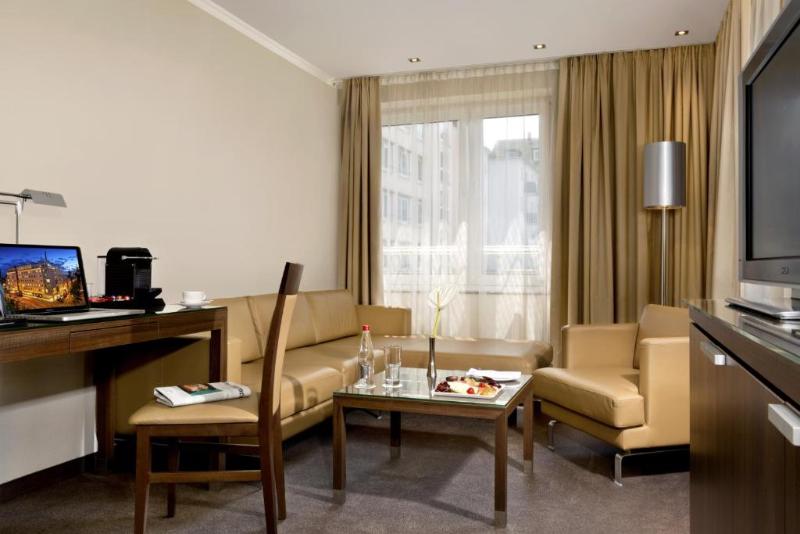 Flemings Hotel Frankfurt Main-Riverside - Oda